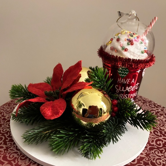 One of a kind Christmas decor - Picture 5 of 6